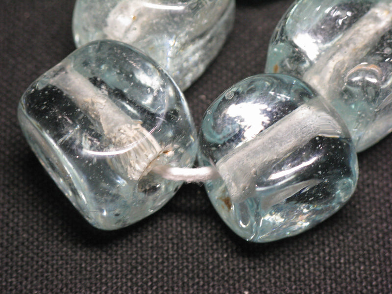 TOKO-BEADS KG010N-06 Kenya Recycled Glass bead (Strand) 16~18mm KG010N-06 ケニアリサイクルガラスビーズ（連） 16~18mm Asian bead & African bead  Handmade,Lampeork,bead,asia,india,ethnic,parts,accessory,beads とんぼ玉,ビーズ,トンボ玉,アジア,インド,エスニック,手作り,パーツ,アクセサリー