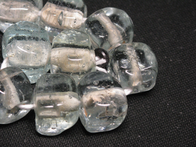 TOKO-BEADS KG010N-08 Kenya Recycled Glass bead (Strand) 13~15mm KG010N-08 ケニアリサイクルガラスビーズ（連） 13~15mm Asian bead & African bead  Handmade,Lampeork,bead,asia,india,ethnic,parts,accessory,beads とんぼ玉,ビーズ,トンボ玉,アジア,インド,エスニック,手作り,パーツ,アクセサリー
