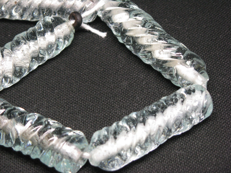 TOKO-BEADS KG012N-01 Kenya Recycled Glass bead (Strand) 12~14mm KG012N-01 ケニアリサイクルガラスビーズ（連） 12~14mm Asian bead & African bead  Handmade,Lampeork,bead,asia,india,ethnic,parts,accessory,beads とんぼ玉,ビーズ,トンボ玉,アジア,インド,エスニック,手作り,パーツ,アクセサリー