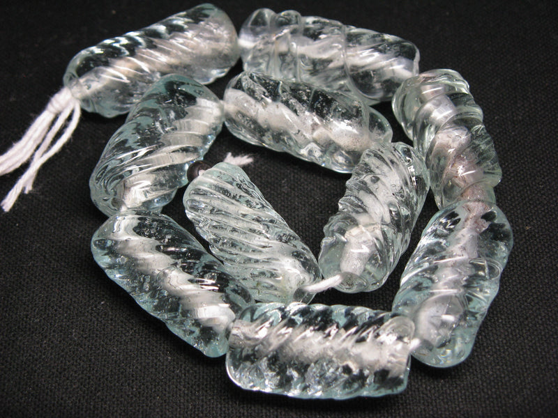 TOKO-BEADS KG015N-04 Kenya Recycled Glass bead (Strand) 14~16mm KG015N-04 ケニアリサイクルガラスビーズ（連） 14~16mm Asian bead & African bead  Handmade,Lampeork,bead,asia,india,ethnic,parts,accessory,beads とんぼ玉,ビーズ,トンボ玉,アジア,インド,エスニック,手作り,パーツ,アクセサリー