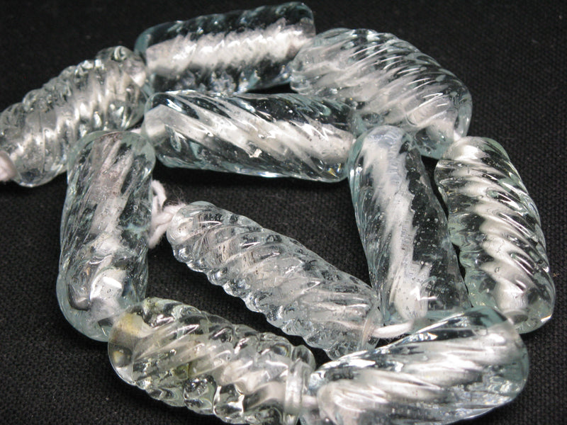 TOKO-BEADS KG015N-05 Kenya Recycled Glass bead (Strand) 13~15mm KG015N-05 ケニアリサイクルガラスビーズ（連） 13~15mm Asian bead & African bead  Handmade,Lampeork,bead,asia,india,ethnic,parts,accessory,beads とんぼ玉,ビーズ,トンボ玉,アジア,インド,エスニック,手作り,パーツ,アクセサリー