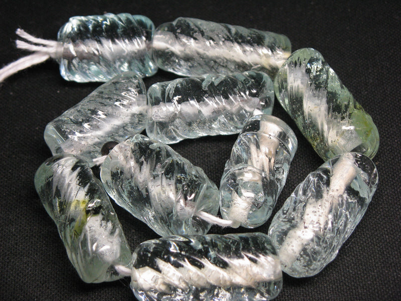 TOKO-BEADS KG015N-06 Kenya Recycled Glass bead (Strand) 16~19mm KG015N-06 ケニアリサイクルガラスビーズ（連） 16~19mm Asian bead & African bead  Handmade,Lampeork,bead,asia,india,ethnic,parts,accessory,beads とんぼ玉,ビーズ,トンボ玉,アジア,インド,エスニック,手作り,パーツ,アクセサリー