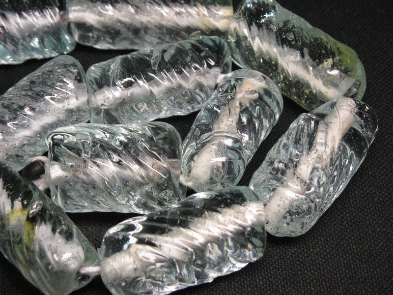 TOKO-BEADS KG015N-06 Kenya Recycled Glass bead (Strand) 16~19mm KG015N-06 ケニアリサイクルガラスビーズ（連） 16~19mm Asian bead & African bead  Handmade,Lampeork,bead,asia,india,ethnic,parts,accessory,beads とんぼ玉,ビーズ,トンボ玉,アジア,インド,エスニック,手作り,パーツ,アクセサリー