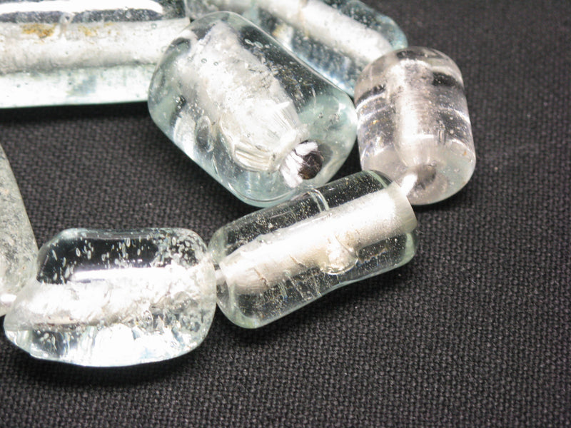 TOKO-BEADS KG017-06N Kenya Recycled Glass bead (Strand) 9~16mm KG017-06N ケニアリサイクルガラスビーズ（連） 9~16mm Asian bead & African bead  Handmade,Lampeork,bead,asia,india,ethnic,parts,accessory,beads とんぼ玉,ビーズ,トンボ玉,アジア,インド,エスニック,手作り,パーツ,アクセサリー