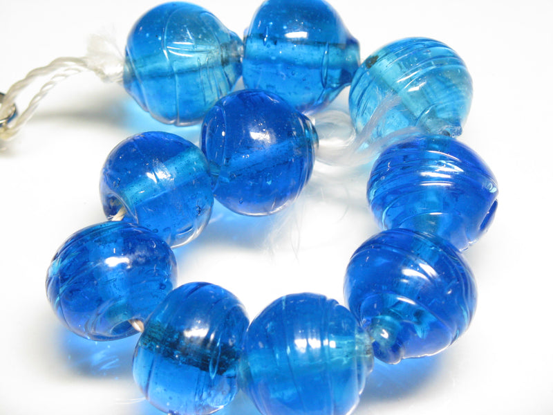 TOKO-BEADS KG021-98N Kenya Recycled Glass bead (strand) 20~22mm KG021-98N ケニアリサイクルガラスビーズ（連） 20~22mm Asian bead & African bead  Handmade,Lampeork,bead,asia,india,ethnic,parts,accessory,beads とんぼ玉,ビーズ,トンボ玉,アジア,インド,エスニック,手作り,パーツ,アクセサリー