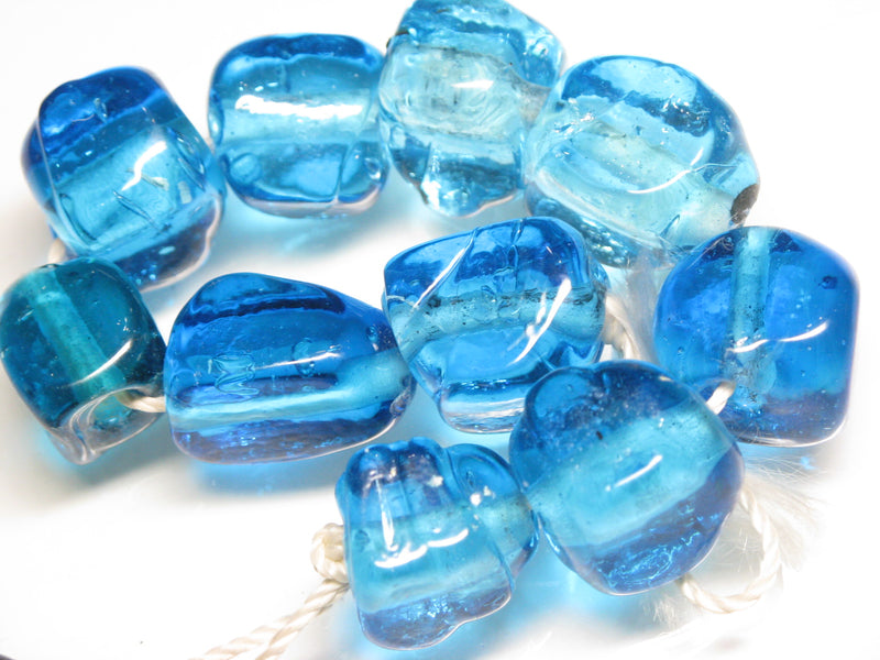 TOKO-BEADS KG026-99N Kenya Recycled Glass bead (strand) 14~17mm KG026-99N ケニアリサイクルガラスビーズ（連） 14~17mm Asian bead & African bead  Handmade,Lampeork,bead,asia,india,ethnic,parts,accessory,beads とんぼ玉,ビーズ,トンボ玉,アジア,インド,エスニック,手作り,パーツ,アクセサリー