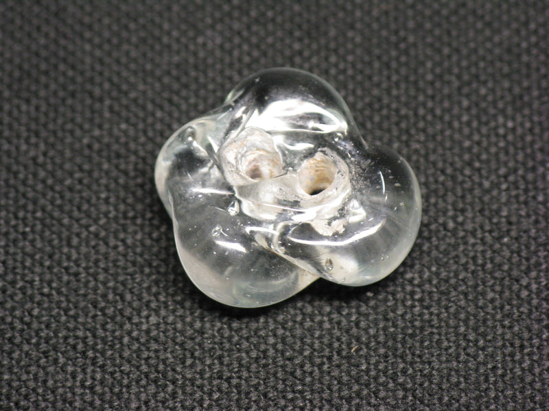 TOKO-BEADS KG030-03 Kenya Recycled Glass pendant 19mm KG030-03 ケニアリサイクルガラスチャーム(２穴) 19mm Asian bead & African bead  Handmade,Lampeork,bead,asia,india,ethnic,parts,accessory,beads とんぼ玉,ビーズ,トンボ玉,アジア,インド,エスニック,手作り,パーツ,アクセサリー