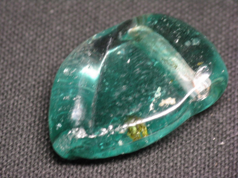 TOKO-BEADS KG030-08 Kenya Recycled Glass pendant 31mm KG030-08 ケニアリサイクルガラスチャーム 31mm Asian bead & African bead  Handmade,Lampeork,bead,asia,india,ethnic,parts,accessory,beads とんぼ玉,ビーズ,トンボ玉,アジア,インド,エスニック,手作り,パーツ,アクセサリー