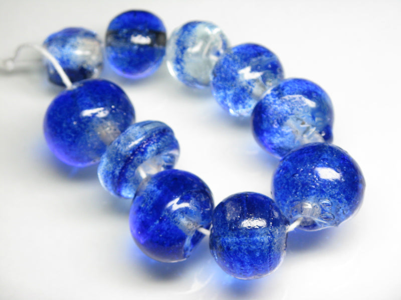 TOKO-BEADS KG031N-02 Kenya Recycled Glass bead (strand) 18~24mm KG031N-02 ケニアリサイクルガラスビーズ（連） 18~24mm Asian bead & African bead  Handmade,Lampeork,bead,asia,india,ethnic,parts,accessory,beads とんぼ玉,ビーズ,トンボ玉,アジア,インド,エスニック,手作り,パーツ,アクセサリー