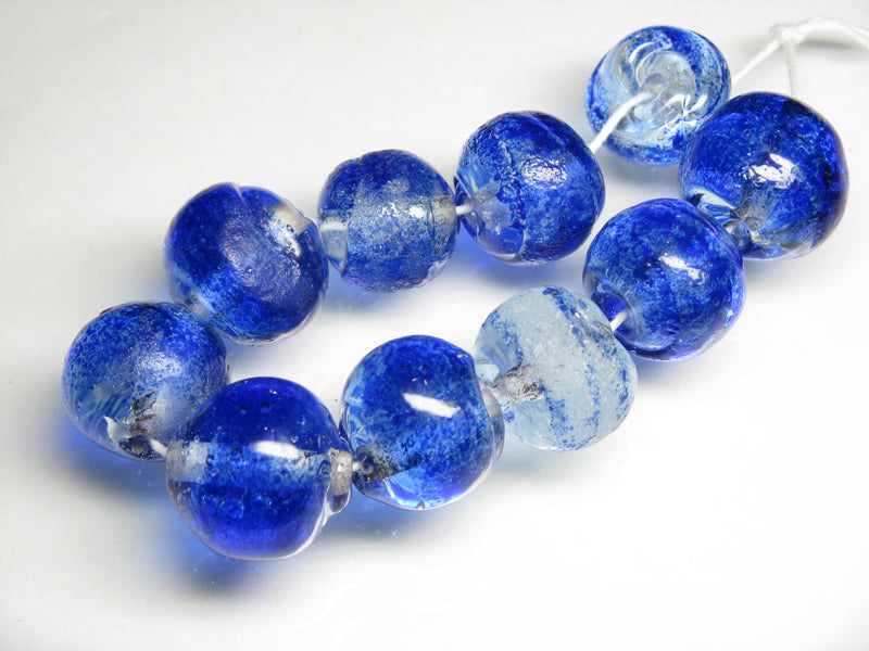 TOKO-BEADS KG031-04N Kenya Recycled Glass bead (strand) 19~20mm KG031-04N ケニアリサイクルガラスビーズ（連） 19~20mm Asian bead & African bead  Handmade,Lampeork,bead,asia,india,ethnic,parts,accessory,beads とんぼ玉,ビーズ,トンボ玉,アジア,インド,エスニック,手作り,パーツ,アクセサリー