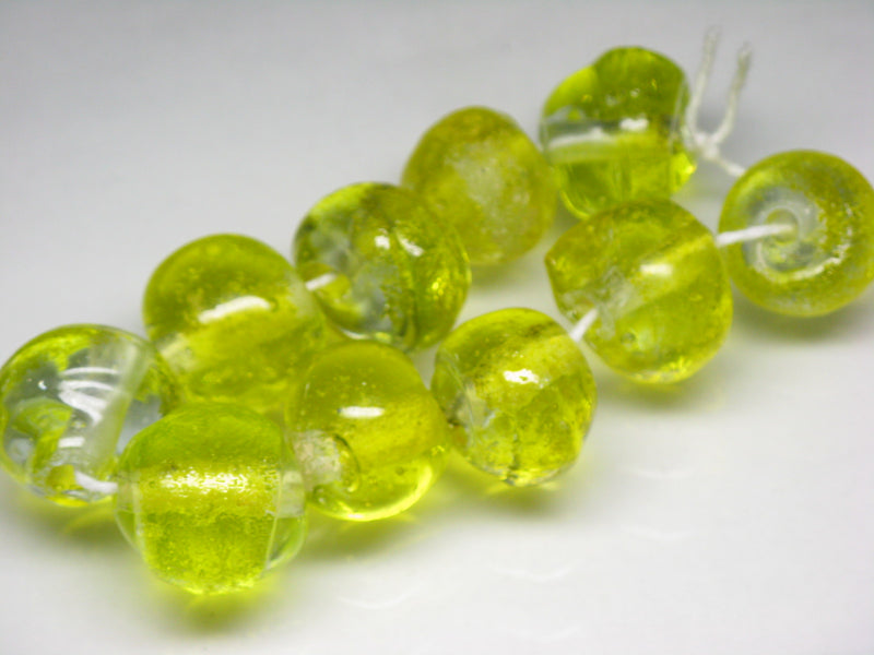 TOKO-BEADS KG091-04N Kenya Recycled Glass bead (strand) 18~20mm KG091-04N ケニアリサイクルガラスビーズ（連） 18~20mm Asian bead & African bead  Handmade,Lampeork,bead,asia,india,ethnic,parts,accessory,beads とんぼ玉,ビーズ,トンボ玉,アジア,インド,エスニック,手作り,パーツ,アクセサリー