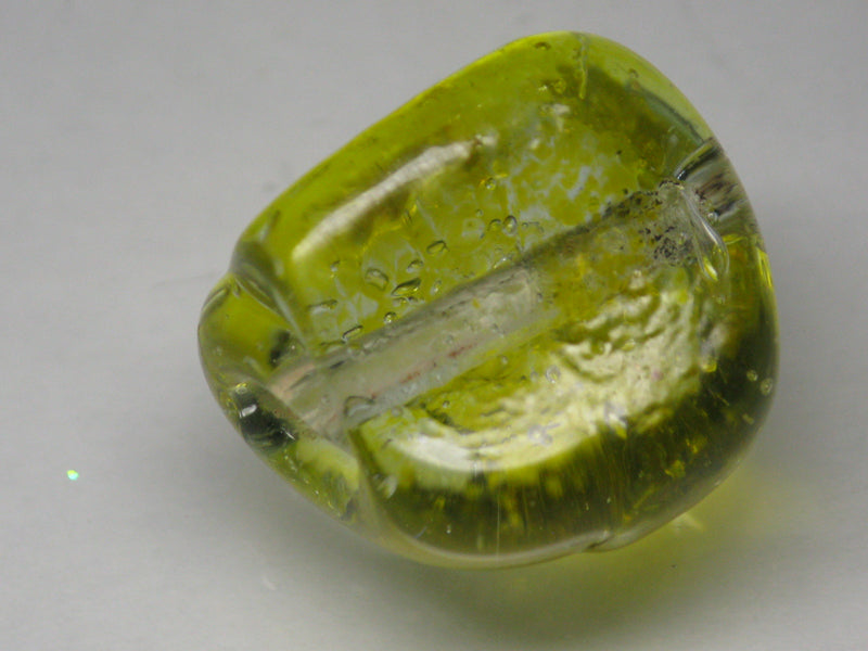 TOKO-BEADS KG095-13 Kenya Recycled Glass bead 18.5mm KG095-13 ケニアリサイクルガラスビーズ 18.5mm Asian bead & African bead  Handmade,Lampeork,bead,asia,india,ethnic,parts,accessory,beads とんぼ玉,ビーズ,トンボ玉,アジア,インド,エスニック,手作り,パーツ,アクセサリー