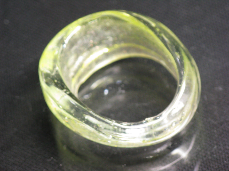 TOKO-BEADS KG102-27 Kenya Recycled Glass bead 37mm KG102-27 ケニアリサイクルガラスビーズ 37mm Asian bead & African bead  Handmade,Lampeork,bead,asia,india,ethnic,parts,accessory,beads とんぼ玉,ビーズ,トンボ玉,アジア,インド,エスニック,手作り,パーツ,アクセサリー