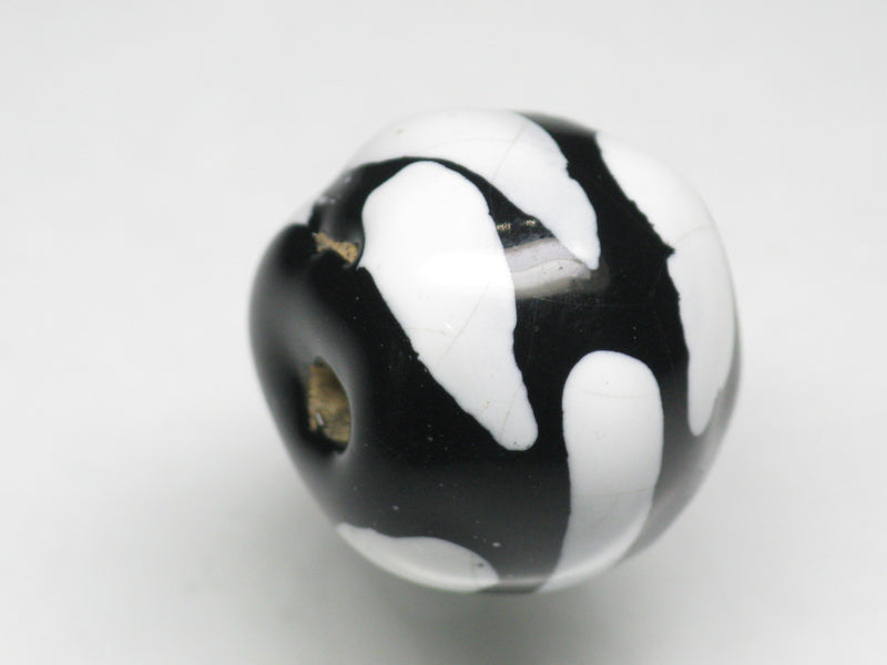 TOKO-BEADS KZ004-63 Kenyan ceramic bead 15mm KZ004-63 ケニアセラミックビーズ 15mm Asian bead & African bead  Handmade,Lampeork,bead,asia,india,ethnic,parts,accessory,beads とんぼ玉,ビーズ,トンボ玉,アジア,インド,エスニック,手作り,パーツ,アクセサリー