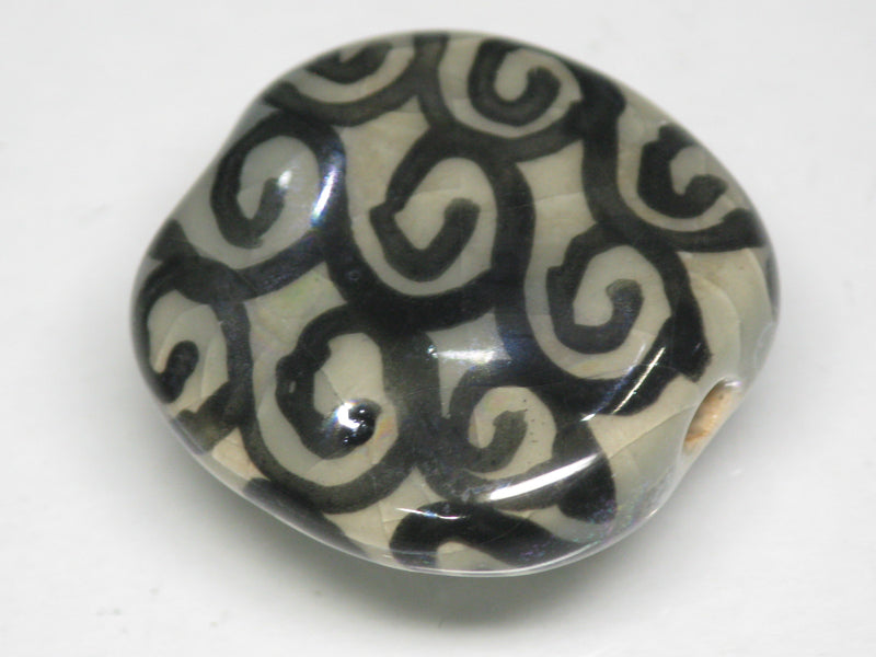 TOKO-BEADS KZ014-88 Kenyan ceramic bead 21~23mm KZ014-88 ケニアセラミックビーズ 21~23mmKazuri カズリビーズ Asian bead & African bead  Handmade,Lampeork,bead,asia,india,ethnic,parts,accessory,beads とんぼ玉,ビーズ,トンボ玉,アジア,インド,エスニック,手作り,パーツ,アクセサリー
