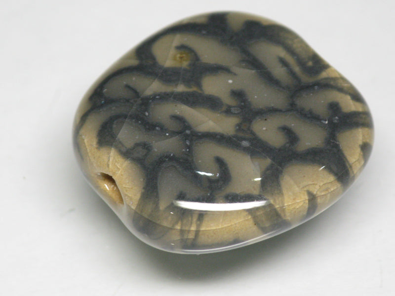 TOKO-BEADS KZ014-89 Kenyan ceramic bead 21~23mm KZ014-89 ケニアセラミックビーズ 21~23mmKazuri カズリビーズ Asian bead & African bead  Handmade,Lampeork,bead,asia,india,ethnic,parts,accessory,beads とんぼ玉,ビーズ,トンボ玉,アジア,インド,エスニック,手作り,パーツ,アクセサリー