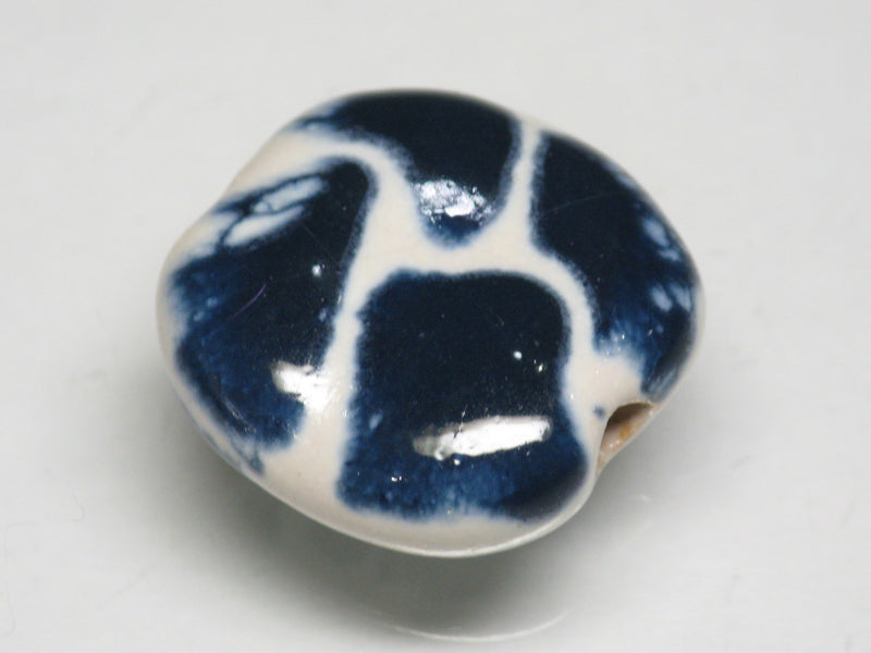 TOKO-BEADS KZ028-18 Kenyan ceramic bead 19mm KZ028-18 ケニアセラミックビーズ 19mmKazuri カズリビーズ Asian bead & African bead  Handmade,Lampeork,bead,asia,india,ethnic,parts,accessory,beads とんぼ玉,ビーズ,トンボ玉,アジア,インド,エスニック,手作り,パーツ,アクセサリー