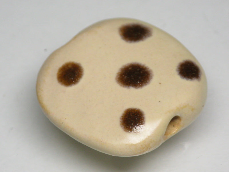 TOKO-BEADS KZ121-26 Kenyan ceramic bead 23mm KZ121-26 ケニアセラミックビーズ 23mmKazuri カズリビーズ Asian bead & African bead  Handmade,Lampeork,bead,asia,india,ethnic,parts,accessory,beads とんぼ玉,ビーズ,トンボ玉,アジア,インド,エスニック,手作り,パーツ,アクセサリー