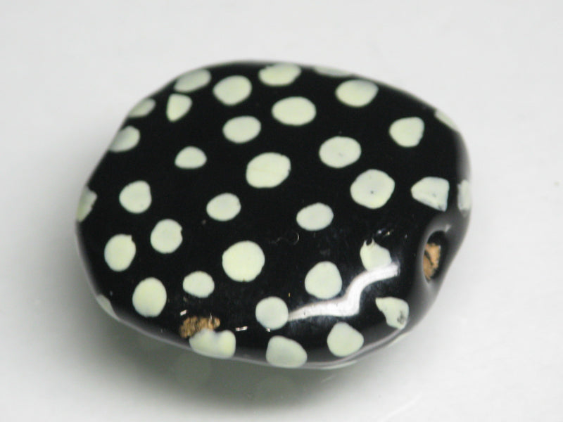 TOKO-BEADS KZ131-38 Kenyan ceramic bead 23mm KZ131-38 ケニアセラミックビーズ 23mmKazuri カズリビーズ Asian bead & African bead  Handmade,Lampeork,bead,asia,india,ethnic,parts,accessory,beads とんぼ玉,ビーズ,トンボ玉,アジア,インド,エスニック,手作り,パーツ,アクセサリー