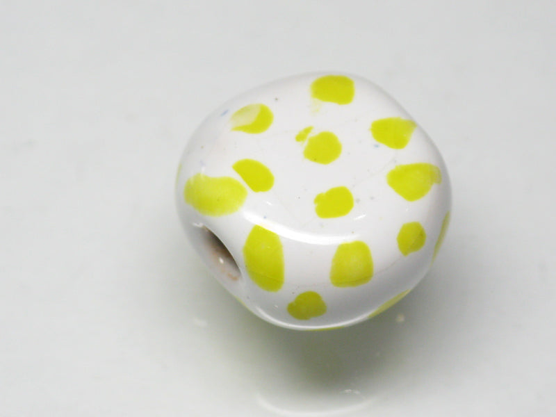 TOKO-BEADS KZ134-01 Kenyan ceramic bead 15mm KZ134-01 ケニアセラミックビーズ 15mmKazuri カズリビーズ Asian bead & African bead  Handmade,Lampeork,bead,asia,india,ethnic,parts,accessory,beads とんぼ玉,ビーズ,トンボ玉,アジア,インド,エスニック,手作り,パーツ,アクセサリー