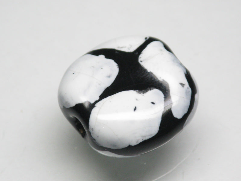 TOKO-BEADS KZ151-04 Kenyan ceramic bead 19mm KZ151-04 ケニアセラミックビーズ 19mm Asian bead & African bead  Handmade,Lampeork,bead,asia,india,ethnic,parts,accessory,beads とんぼ玉,ビーズ,トンボ玉,アジア,インド,エスニック,手作り,パーツ,アクセサリー