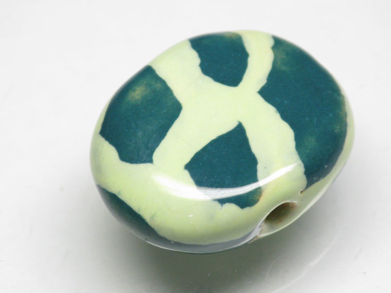 TOKO-BEADS KZ151-28 Kenyan ceramic bead 23mm KZ151-28 ケニアセラミックビーズ 23mmKazuri カズリビーズ Asian bead & African bead  Handmade,Lampeork,bead,asia,india,ethnic,parts,accessory,beads とんぼ玉,ビーズ,トンボ玉,アジア,インド,エスニック,手作り,パーツ,アクセサリー