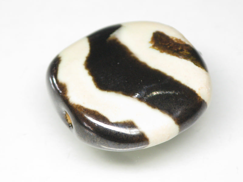 TOKO-BEADS KZ161-01 Kenyan ceramic bead 21.5mm KZ161-01 ケニアセラミックビーズ 21.5mmKazuri カズリビーズ Asian bead & African bead  Handmade,Lampeork,bead,asia,india,ethnic,parts,accessory,beads とんぼ玉,ビーズ,トンボ玉,アジア,インド,エスニック,手作り,パーツ,アクセサリー