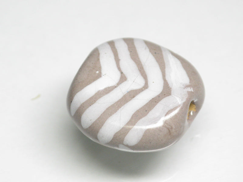 TOKO-BEADS KZ163-03 Kenyan ceramic bead 17mm KZ163-03 Kazuri ケニアセラミックビーズ 17mm Asian bead & African bead  Handmade,Lampeork,bead,asia,india,ethnic,parts,accessory,beads とんぼ玉,ビーズ,トンボ玉,アジア,インド,エスニック,手作り,パーツ,アクセサリー