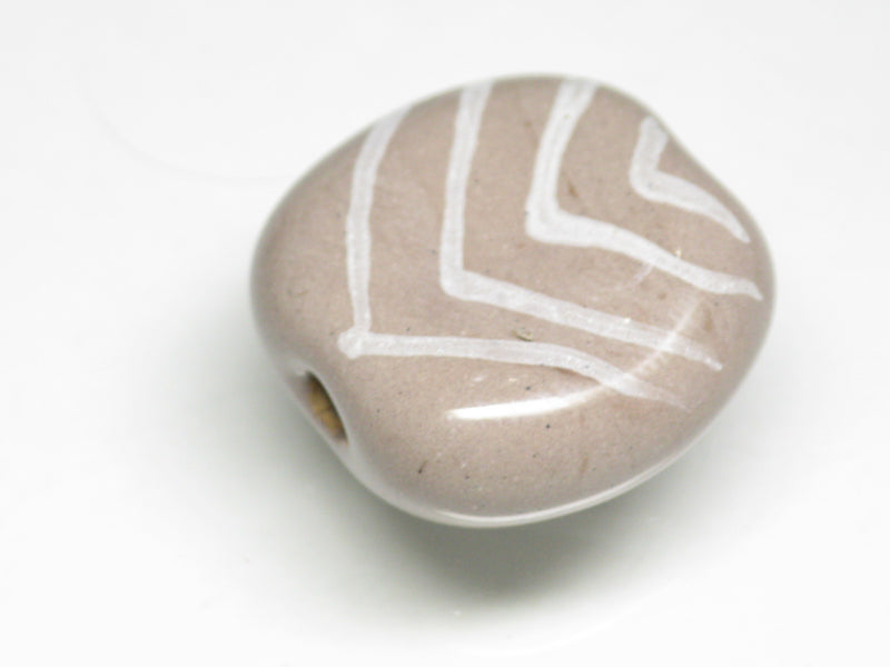 TOKO-BEADS KZ163-04 Kenyan ceramic bead 19mm KZ163-04 ケニアセラミックビーズ 19mm Asian bead & African bead  Handmade,Lampeork,bead,asia,india,ethnic,parts,accessory,beads とんぼ玉,ビーズ,トンボ玉,アジア,インド,エスニック,手作り,パーツ,アクセサリー