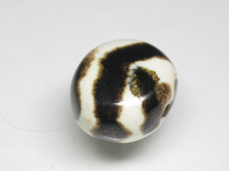 TOKO-BEADS KZ164-01 Kenyan ceramic bead 16mm KZ164-01 Kazuri ケニアセラミックビーズ 16mm Asian bead & African bead  Handmade,Lampeork,bead,asia,india,ethnic,parts,accessory,beads とんぼ玉,ビーズ,トンボ玉,アジア,インド,エスニック,手作り,パーツ,アクセサリー