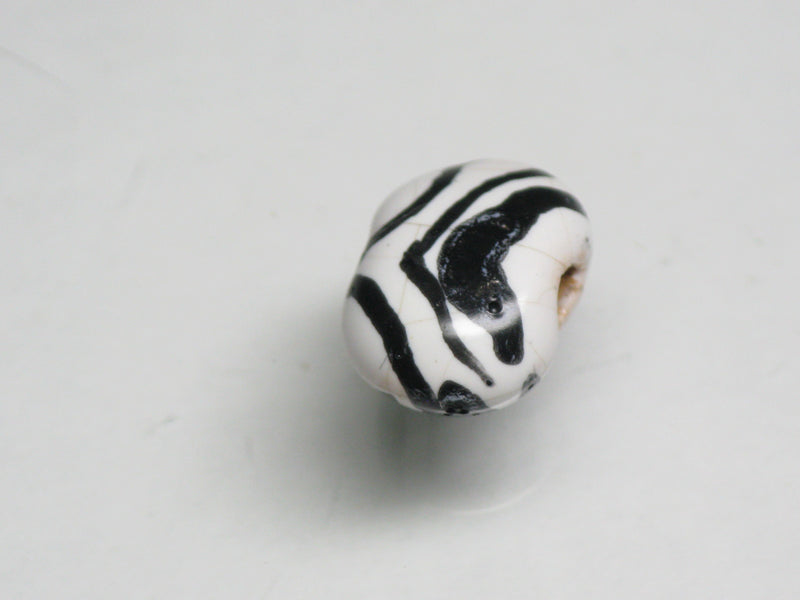 TOKO-BEADS KZ167-02 Kenyan ceramic bead 12mm KZ167-02 Kazuri ケニアセラミックビーズ 12mm Asian bead & African bead  Handmade,Lampeork,bead,asia,india,ethnic,parts,accessory,beads とんぼ玉,ビーズ,トンボ玉,アジア,インド,エスニック,手作り,パーツ,アクセサリー