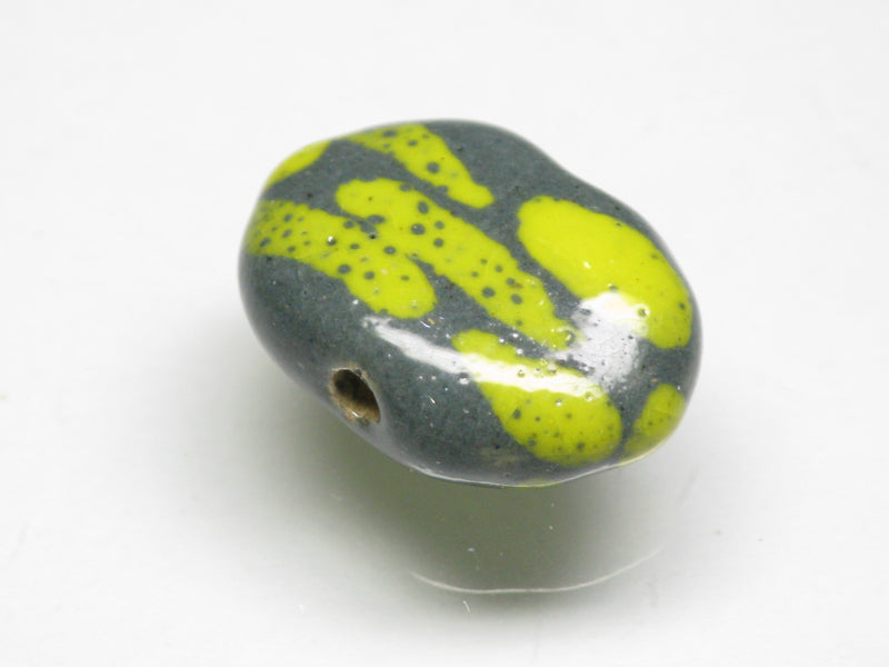 TOKO-BEADS KZ176-01 Kenyan ceramic bead 18mm KZ176-01 ケニアセラミックビーズ 18mm Asian bead & African bead  Handmade,Lampeork,bead,asia,india,ethnic,parts,accessory,beads とんぼ玉,ビーズ,トンボ玉,アジア,インド,エスニック,手作り,パーツ,アクセサリー