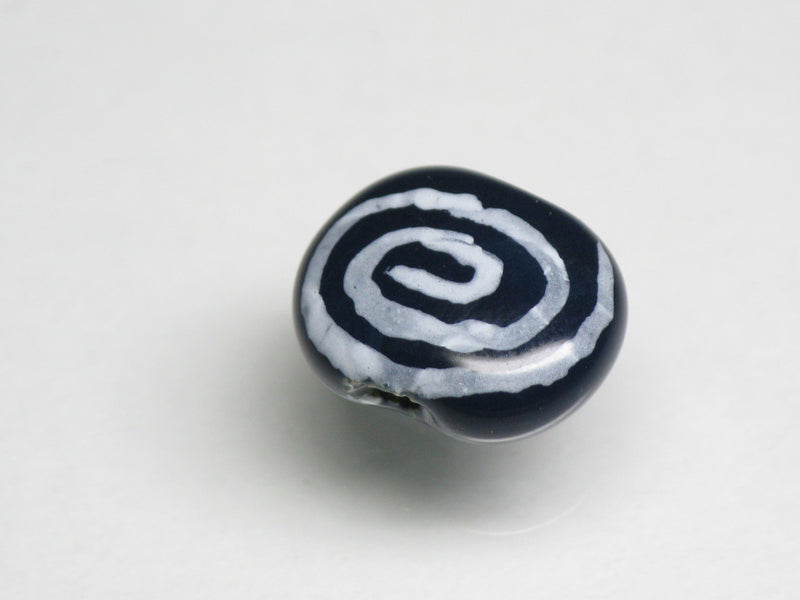 TOKO-BEADS KZ197-04 Kenyan ceramic bead 13mm KZ197-04 ケニアセラミックビーズ 13mm Asian bead & African bead  Handmade,Lampeork,bead,asia,india,ethnic,parts,accessory,beads とんぼ玉,ビーズ,トンボ玉,アジア,インド,エスニック,手作り,パーツ,アクセサリー
