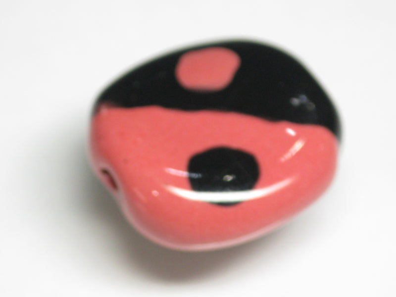 TOKO-BEADS KZ199-25 Kenyan ceramic bead 22mm KZ199-25 ケニアセラミックビーズ 22mmKazuri カズリビーズ Asian bead & African bead  Handmade,Lampeork,bead,asia,india,ethnic,parts,accessory,beads とんぼ玉,ビーズ,トンボ玉,アジア,インド,エスニック,手作り,パーツ,アクセサリー