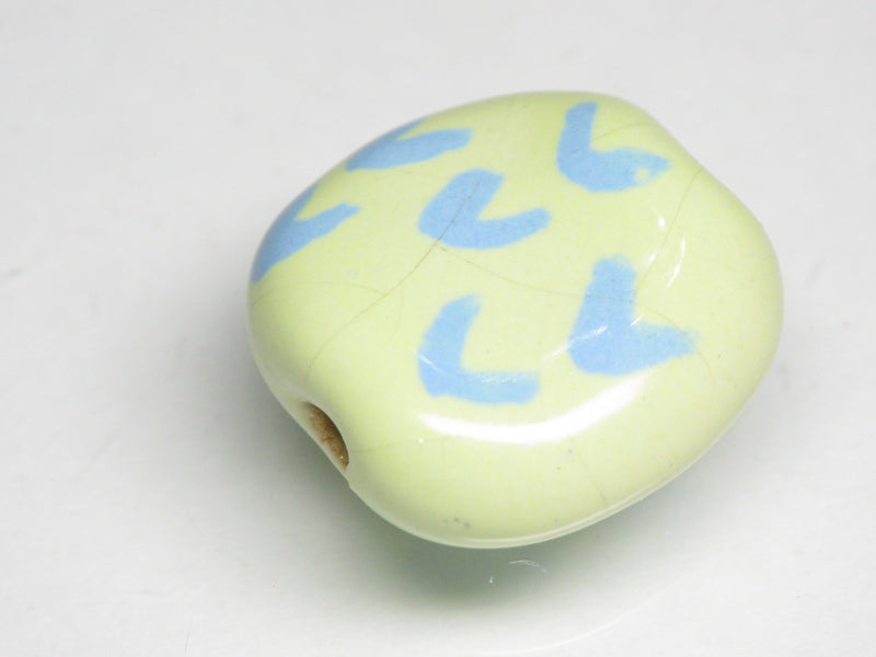 TOKO-BEADS KZ199-42 Kenyan ceramic bead 19mm KZ199-42 ケニアセラミックビーズ 19mmKazuri カズリビーズ Asian bead & African bead  Handmade,Lampeork,bead,asia,india,ethnic,parts,accessory,beads とんぼ玉,ビーズ,トンボ玉,アジア,インド,エスニック,手作り,パーツ,アクセサリー