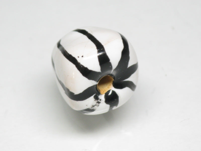TOKO-BEADS KZ200-24 Kenyan ceramic bead 15mm KZ200-24 ケニアセラミックビーズ 15mmLoose Kazuri カズリビーズ Asian bead & African bead  Handmade,Lampeork,bead,asia,india,ethnic,parts,accessory,beads とんぼ玉,ビーズ,トンボ玉,アジア,インド,エスニック,手作り,パーツ,アクセサリー