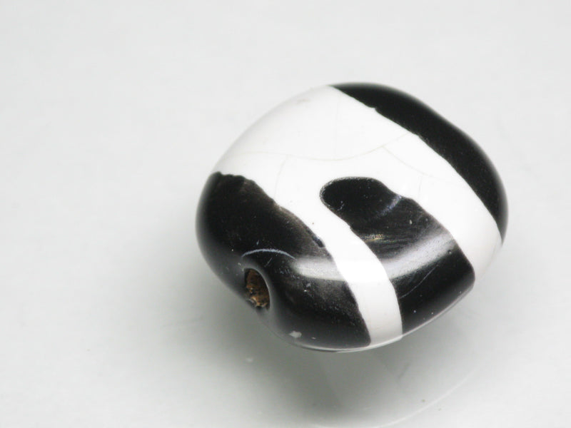 TOKO-BEADS KZ203-01 Kenyan ceramic bead 17mm KZ203-01 ケニアセラミックビーズ 17mm Asian bead & African bead  Handmade,Lampeork,bead,asia,india,ethnic,parts,accessory,beads とんぼ玉,ビーズ,トンボ玉,アジア,インド,エスニック,手作り,パーツ,アクセサリー