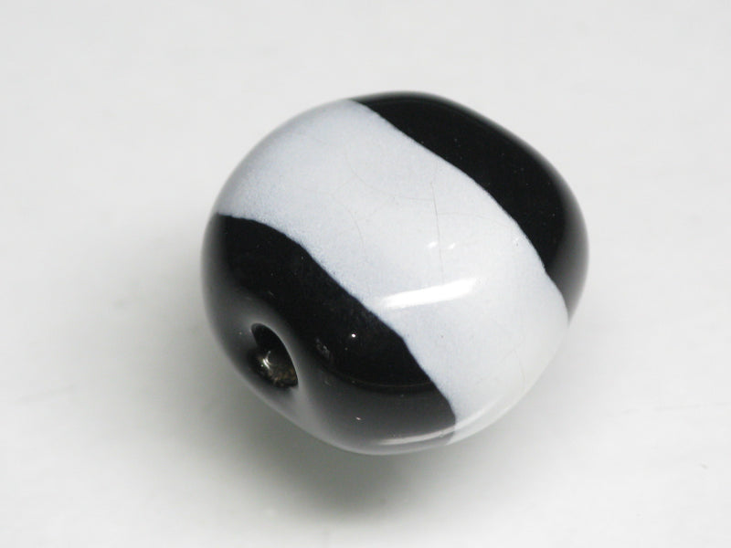 TOKO-BEADS KZ204-09 Kenyan ceramic bead 15~16mm KZ204-09 ケニアセラミックビーズ 15~16mmKazuri カズリビーズ Asian bead & African bead  Handmade,Lampeork,bead,asia,india,ethnic,parts,accessory,beads とんぼ玉,ビーズ,トンボ玉,アジア,インド,エスニック,手作り,パーツ,アクセサリー