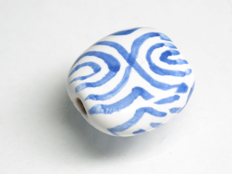 TOKO-BEADS KZ213-01 Kenyan ceramic bead 17mm KZ213-01 ケニアセラミックビーズ 17mm Asian bead & African bead  Handmade,Lampeork,bead,asia,india,ethnic,parts,accessory,beads とんぼ玉,ビーズ,トンボ玉,アジア,インド,エスニック,手作り,パーツ,アクセサリー