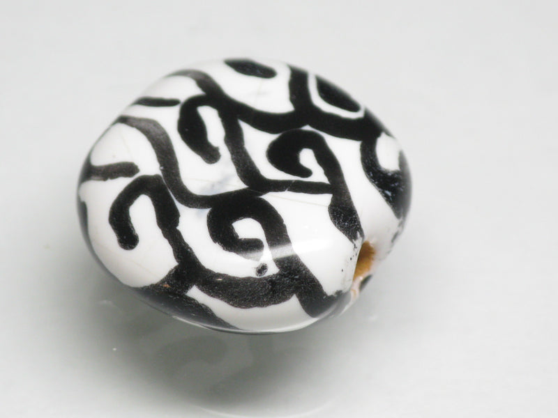 TOKO-BEADS KZ223-01 Kenyan ceramic bead 17.5mm KZ223-01 Kazuri ケニアセラミックビーズ 17.5mm Asian bead & African bead  Handmade,Lampeork,bead,asia,india,ethnic,parts,accessory,beads とんぼ玉,ビーズ,トンボ玉,アジア,インド,エスニック,手作り,パーツ,アクセサリー