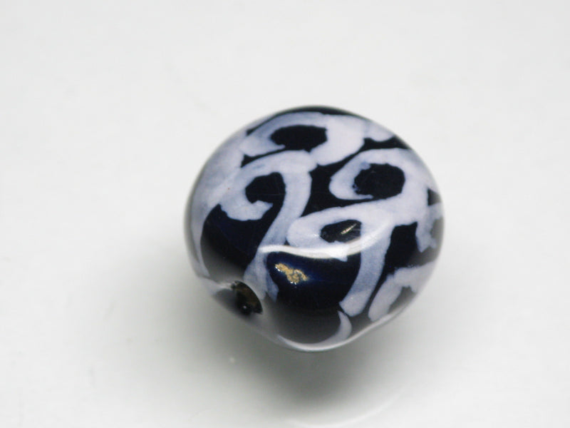 TOKO-BEADS KZ224-08 Kenyan ceramic bead 15mm KZ224-08 ケニアセラミックビーズ 15mm Asian bead & African bead  Handmade,Lampeork,bead,asia,india,ethnic,parts,accessory,beads とんぼ玉,ビーズ,トンボ玉,アジア,インド,エスニック,手作り,パーツ,アクセサリー