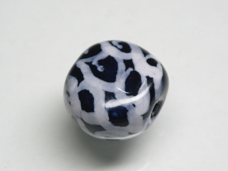 TOKO-BEADS KZ224-09 Kenyan ceramic bead 15mm KZ224-09 Kazuri ケニアセラミックビーズ 15mm Asian bead & African bead  Handmade,Lampeork,bead,asia,india,ethnic,parts,accessory,beads とんぼ玉,ビーズ,トンボ玉,アジア,インド,エスニック,手作り,パーツ,アクセサリー