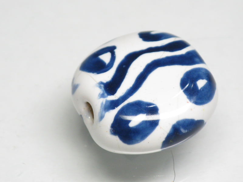 TOKO-BEADS KZ233-01 Kenyan ceramic bead 18.5mm KZ233-01 ケニアセラミックビーズ 18.5mmKazuri カズリビーズ Asian bead & African bead  Handmade,Lampeork,bead,asia,india,ethnic,parts,accessory,beads とんぼ玉,ビーズ,トンボ玉,アジア,インド,エスニック,手作り,パーツ,アクセサリー