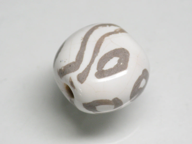 TOKO-BEADS KZ234-01 Kenyan ceramic bead 15~16mm KZ234-01 ケニアセラミックビーズ 15~16mmKazuri カズリビーズ Asian bead & African bead  Handmade,Lampeork,bead,asia,india,ethnic,parts,accessory,beads とんぼ玉,ビーズ,トンボ玉,アジア,インド,エスニック,手作り,パーツ,アクセサリー
