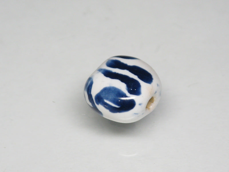 TOKO-BEADS KZ235-02 Kenyan ceramic bead 10mm KZ235-02 ケニアセラミックビーズ 10mmKazuri カズリビーズ Asian bead & African bead  Handmade,Lampeork,bead,asia,india,ethnic,parts,accessory,beads とんぼ玉,ビーズ,トンボ玉,アジア,インド,エスニック,手作り,パーツ,アクセサリー