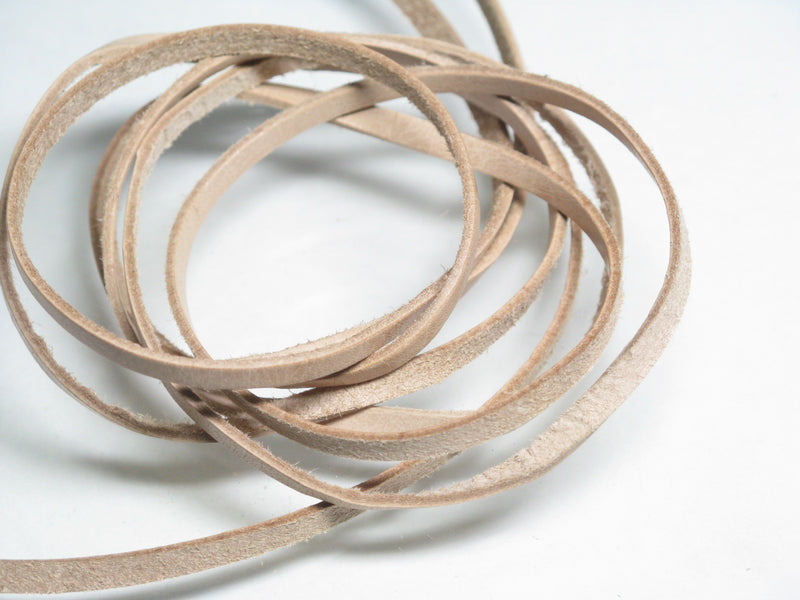 TOKO-BEADS LC401 Leather Cord(1m) 2x1mm LC401 平レザーコード(1m) 2x1mm Asian bead & African bead  Handmade,Lampeork,bead,asia,india,ethnic,parts,accessory,beads とんぼ玉,ビーズ,トンボ玉,アジア,インド,エスニック,手作り,パーツ,アクセサリー
