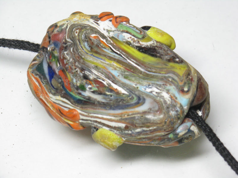 TOKO-BEADS MT002-04 Manik Topeng 37mm MT002-04 マニックトペン（魚） 37mm Asian bead & African bead  Handmade,Lampeork,bead,asia,india,ethnic,parts,accessory,beads とんぼ玉,ビーズ,トンボ玉,アジア,インド,エスニック,手作り,パーツ,アクセサリー