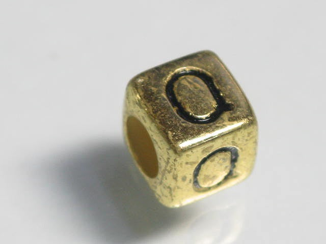 TOKO-BEADS P004-1-Q Alphabet (Q) 6mm P004-1-Q アルファベット（Q） 6mm Asian bead & African bead  Handmade,Lampeork,bead,asia,india,ethnic,parts,accessory,beads とんぼ玉,ビーズ,トンボ玉,アジア,インド,エスニック,手作り,パーツ,アクセサリー