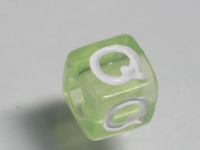 TOKO-BEADS P005-2-Q Alphabet (Q) 7mm P005-2-Q アルファベット（Q） 7mm Asian bead & African bead  Handmade,Lampeork,bead,asia,india,ethnic,parts,accessory,beads とんぼ玉,ビーズ,トンボ玉,アジア,インド,エスニック,手作り,パーツ,アクセサリー