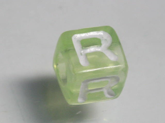 TOKO-BEADS P005-2-R Alphabet (R) 7mm P005-2-R アルファベット（R） 7mm Asian bead & African bead  Handmade,Lampeork,bead,asia,india,ethnic,parts,accessory,beads とんぼ玉,ビーズ,トンボ玉,アジア,インド,エスニック,手作り,パーツ,アクセサリー